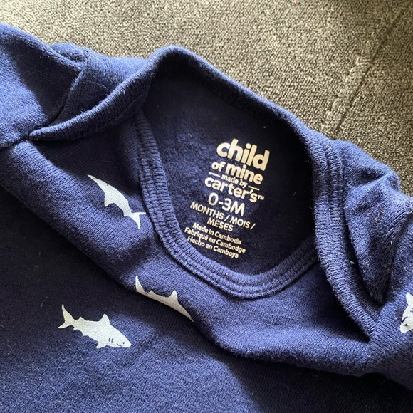 Shark onesie - Picture 2 of 3